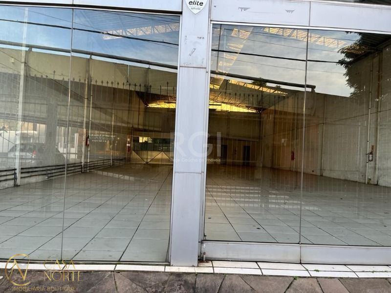 Pavilhão à venda , 390m², Rua Souza Reis no bairro São João em Porto Alegre