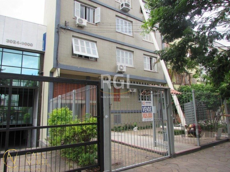 Apartamento à venda com 1 quarto, 76m², Avenida Cristóvão Colombo no bairro São João em Porto Alegre