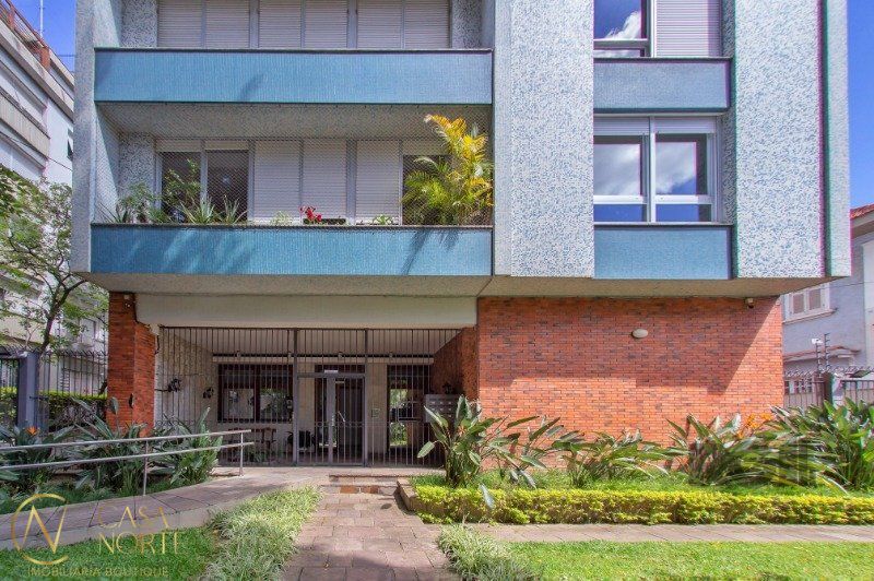 Apartamento à venda com 3 quartos, 189m², 1 suíte, 2 vagas, Rua Barão de Santo Ângelo no bairro Moinhos de Vento em Porto Alegre