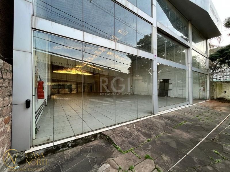 Pavilhão à venda , 390m², Rua Souza Reis no bairro São João em Porto Alegre