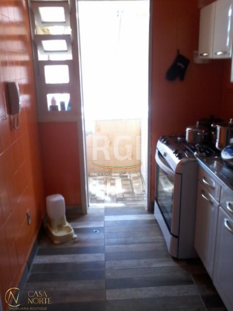 Apartamento à venda com 2 quartos, 60m², 1 vaga, Rua Alberto Silva no bairro Vila Ipiranga em Porto Alegre