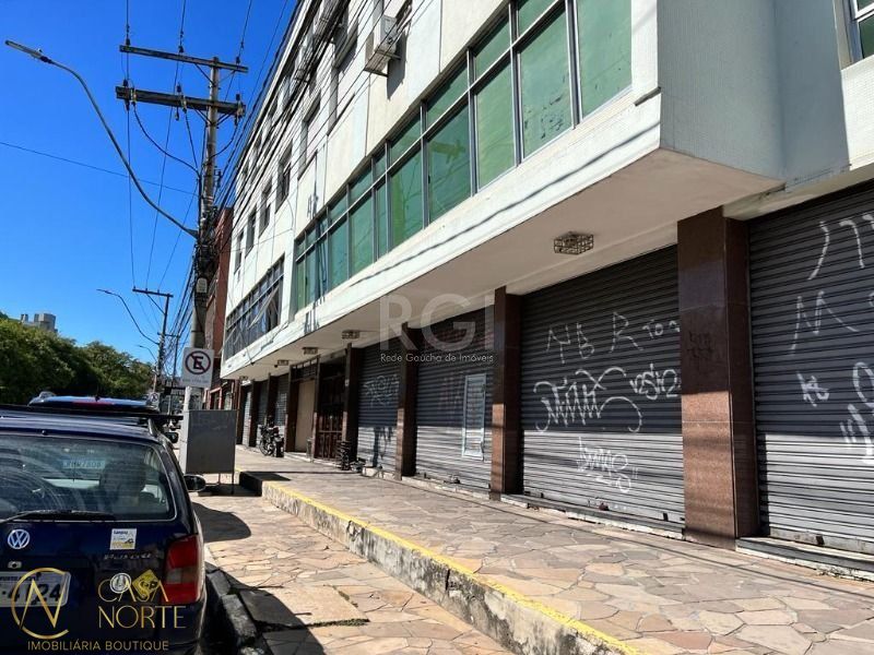 Pavilhão à venda , 1300m², Avenida Bento Gonçalves no bairro Partenon em Porto Alegre