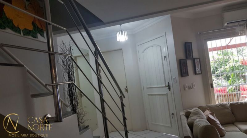 Casa à venda com 3 quartos, 165m², 1 suíte, 2 vagas, Avenida Ecoville no bairro Sarandi em Porto Alegre
