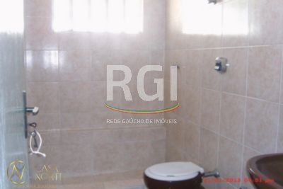 Casa à venda com 3 quartos, 180m², 1 suíte, 3 vagas, Rua Angelo Barcelos no bairro Vila João Pessoa em Porto Alegre