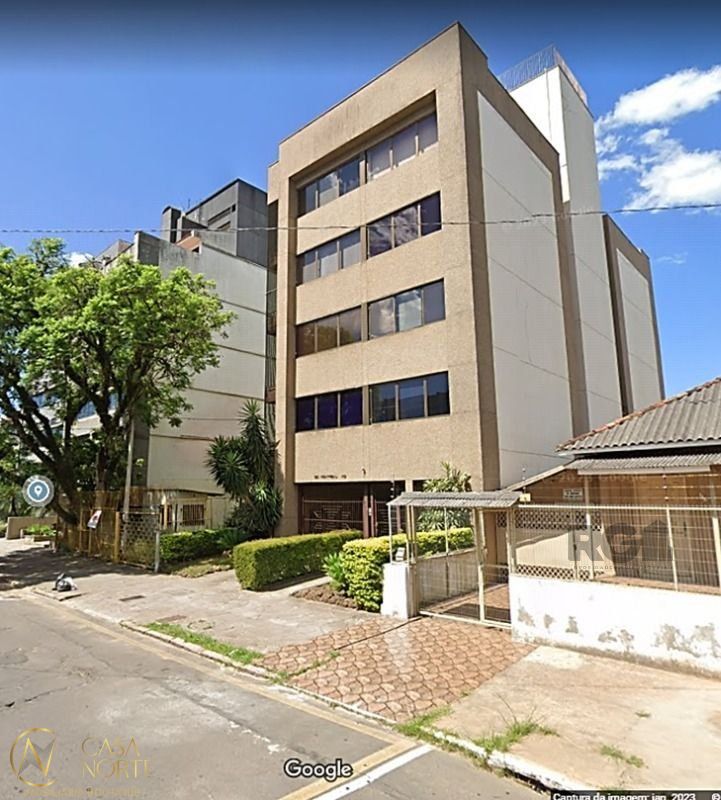 Sala Comercial à venda , 29m², Rua Itapeva no bairro Passo da Areia em Porto Alegre