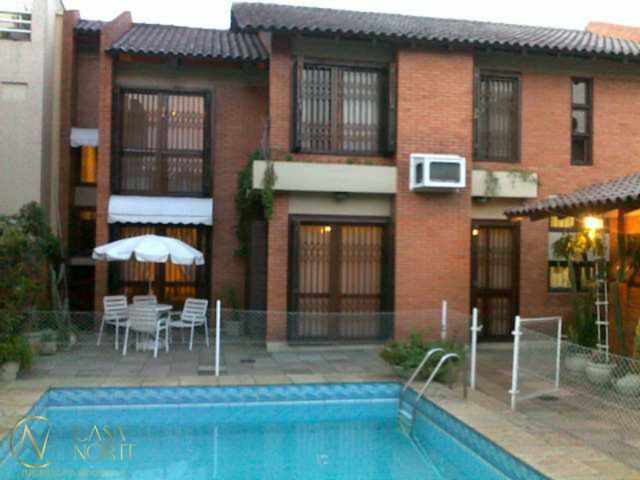 Casa à venda com 3 quartos, 350m², 1 suíte, 2 vagas, Avenida São Pedro no bairro São João em Porto Alegre