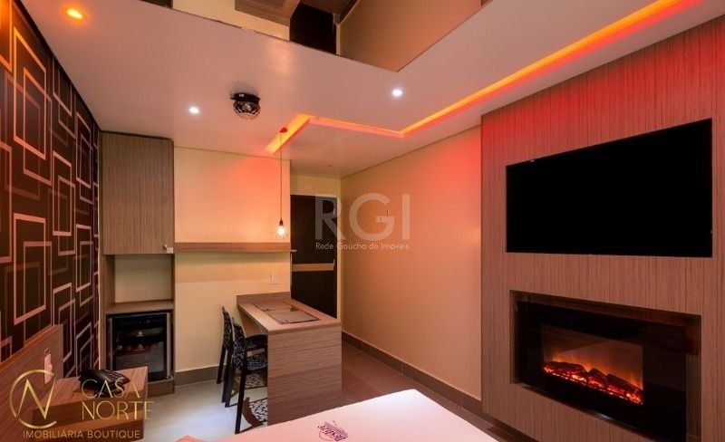 Hotel à venda , 1400m², Avenida Sertorio no bairro Santa Maria Goretti em Porto Alegre
