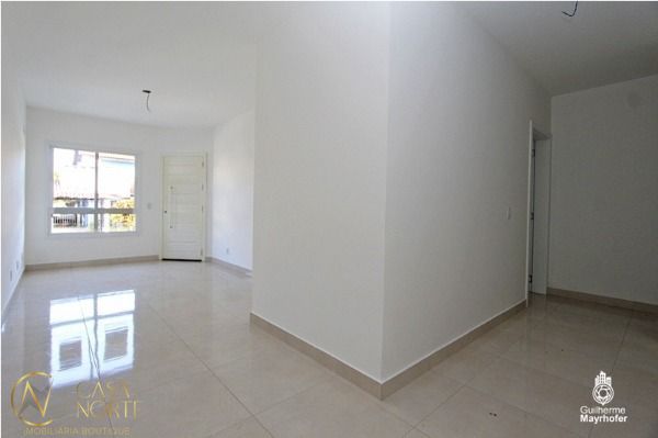 Casa à venda com 3 quartos, 73m², 1 suíte, 1 vaga, Rua Helio Felix Frey no bairro Espírito Santo em Porto Alegre