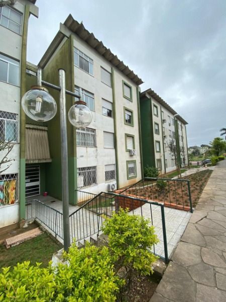 Apartamento à venda com 2 quartos, 52m², 1 vaga, Avenida Romeu Samarani Ferreira no bairro Vila Nova em Porto Alegre