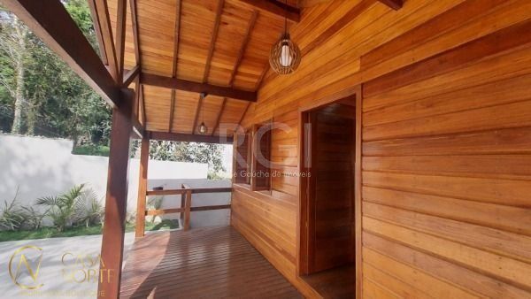 Casa à venda com 4 quartos, 90m², 2 vagas, Avenida Joaquim Martins da Silva no bairro Belém Novo em Porto Alegre