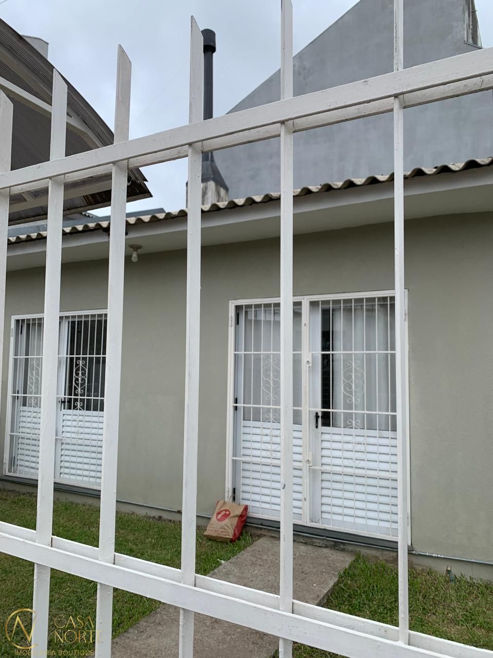 Sobrado à venda com 2 quartos, 52m², 1 vaga, Rua Dorival Castilhos Machado no bairro Aberta dos Morros em Porto Alegre