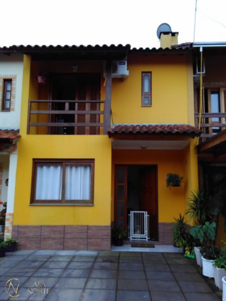 Casa à venda com 2 quartos, 66m², 1 suíte, 1 vaga, Edgar Pires de Castro no bairro Hípica em Porto Alegre