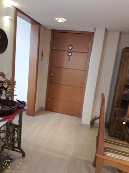 Apartamento à venda com 2 quartos, 104m², 1 suíte, 1 vaga, Avenida Cristovao Colombo no bairro Floresta em Porto Alegre