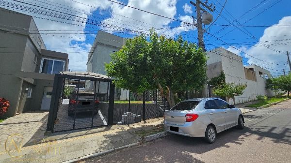 Casa de Condomínio à venda com 3 quartos, 130m², 1 suíte, 2 vagas, Rua Antônio Pedro Costa no bairro Lomba do Pinheiro em Porto Alegre