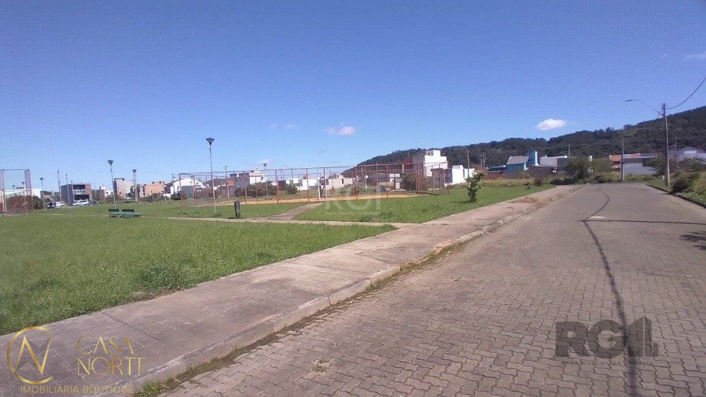 Terreno à venda  com 128m², Rua Álvaro Pedro da Rosa no bairro Aberta dos Morros em Porto Alegre