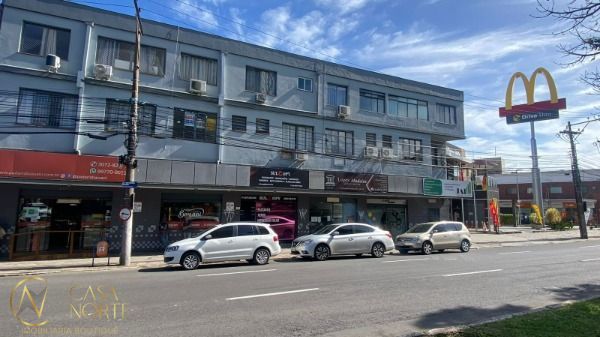Sala Comercial à venda com 1 quarto, 26m², Avenida Wenceslau Escobar no bairro Tristeza em Porto Alegre