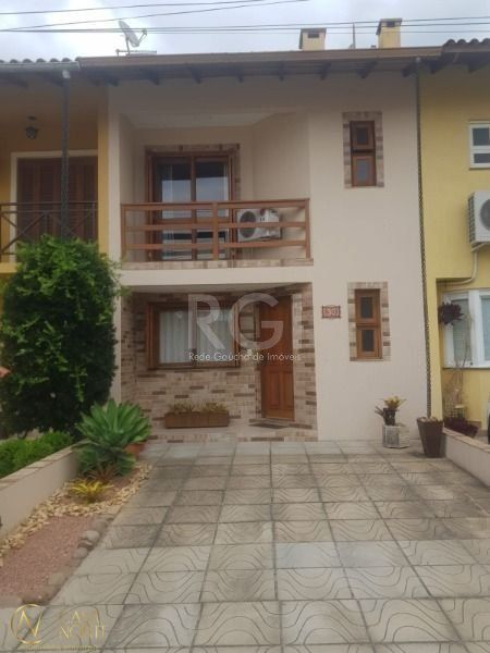 Casa de Condomínio à venda com 2 quartos, 100m², 1 suíte, 2 vagas, Avenida Edgar Pires de Castro no bairro Hípica em Porto Alegre