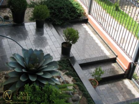 Casa à venda com 3 quartos, 369m², 2 suítes, 2 vagas, Rua Condado no bairro Cavalhada em Porto Alegre