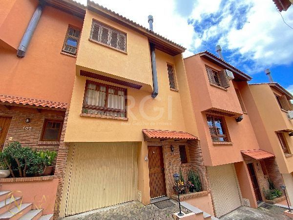 Casa de Condomínio à venda com 3 quartos, 150m², 1 suíte, 1 vaga, Rua Giorgio Negroni no bairro Espírito Santo em Porto Alegre