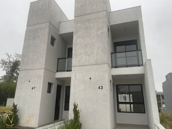 Casa à venda com 2 quartos, 88m², 2 suítes, 1 vaga, Rua Miguel Castro da Silva no bairro Hípica em Porto Alegre