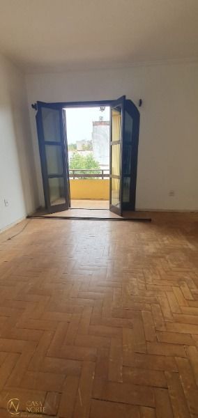 Casa à venda com 3 quartos, 300m², 1 suíte, 4 vagas, Estrada Vila Maria no bairro Cavalhada em Porto Alegre