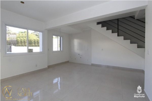 Casa à venda com 3 quartos, 101m², 2 suítes, 1 vaga, Rua Carlos Frederico Albers no bairro Espírito Santo em Porto Alegre
