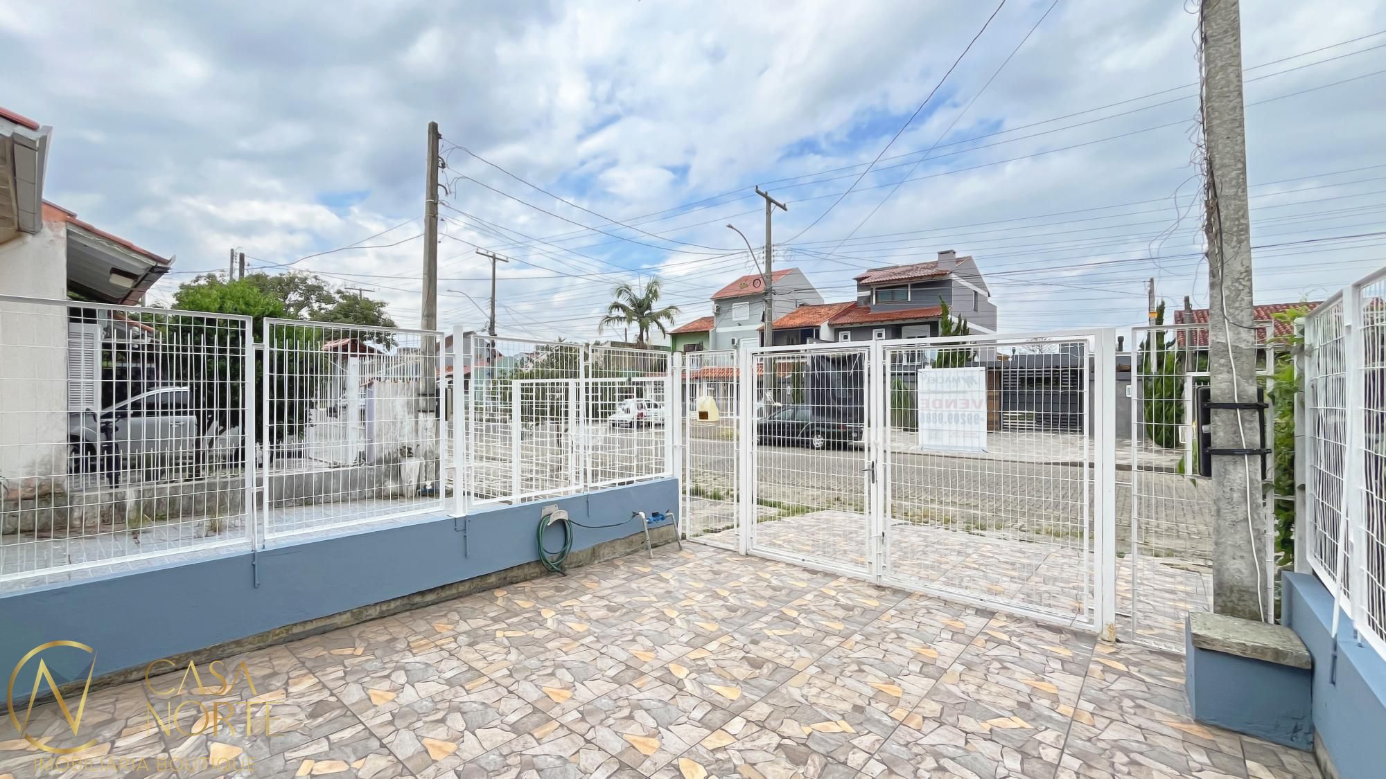Casa à venda com 2 quartos, 70m², 2 suítes, 2 vagas, Rua Baldoino Bottini no bairro Hípica em Porto Alegre