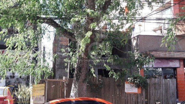 Terreno à venda  com 177m², Rua Doutor Armando Barbedo no bairro Tristeza em Porto Alegre