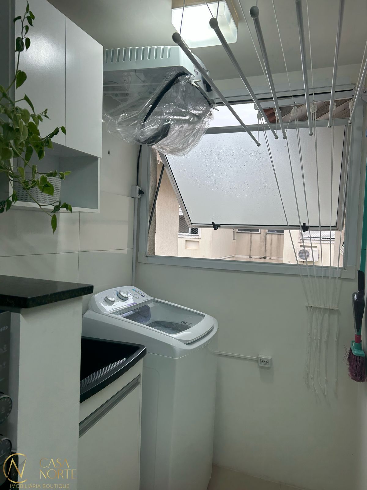 Apartamento à venda com 3 quartos, 56m², 1 vaga, Avenida Juca Batista no bairro Hípica em Porto Alegre