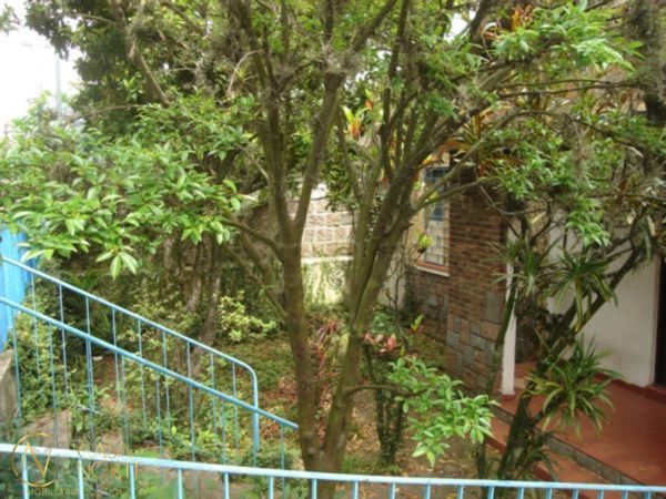 Terreno à venda  com 495m², Rua Landel de Moura no bairro Tristeza em Porto Alegre