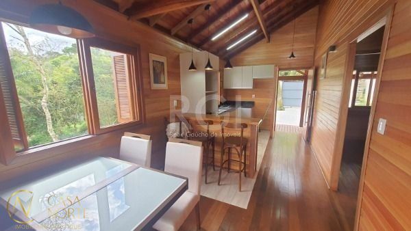 Casa à venda com 4 quartos, 90m², 2 vagas, Avenida Joaquim Martins da Silva no bairro Belém Novo em Porto Alegre