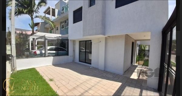 Casa à venda com 3 quartos, 125m², 1 suíte, 1 vaga, Rua Alexandre de Gusmao no bairro Hípica em Porto Alegre