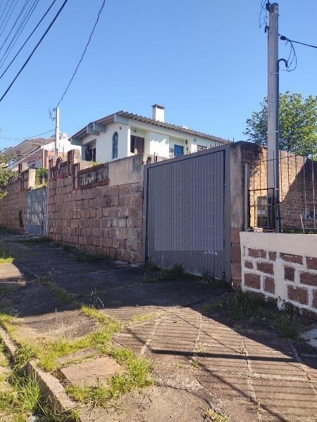 Terreno à venda , 340m², Rua Alfredo Varela no bairro Teresópolis em Porto Alegre