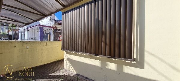 Casa à venda com 3 quartos, 110m², 2 vagas, Avenida Tramandai no bairro Ipanema em Porto Alegre