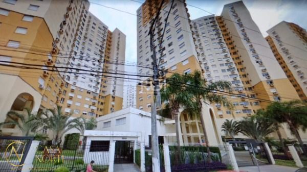 Apartamento à venda com 3 quartos, 66m², 1 suíte, 1 vaga, Avenida Bento Gonçalves no bairro Santo Antônio em Porto Alegre