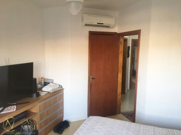 Casa à venda com 3 quartos, 171m², 1 suíte, 2 vagas, Rua Doutor Ildefonso Pinto no bairro Santa Tereza em Porto Alegre