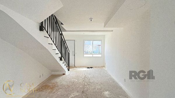 Casa à venda com 2 quartos, 87m², 1 vaga, Estrada Cristiano Kraemer no bairro Vila Nova em Porto Alegre