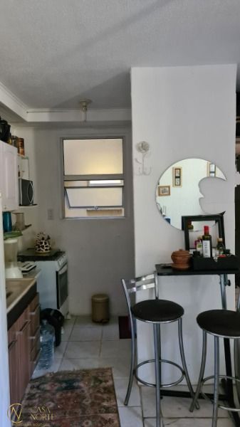 Apartamento à venda com 2 quartos, 43m², 1 vaga, Rua Imperio no bairro Vila Nova em Porto Alegre