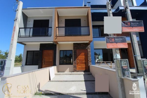 Casa à venda com 2 quartos, 107m², 2 suítes, 1 vaga, Rua Affonso Lunardelli no bairro Hípica em Porto Alegre