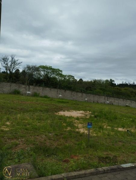Terreno à venda  com 141m², Rua Talita da Cunha Chaves no bairro Lomba do Pinheiro em Porto Alegre
