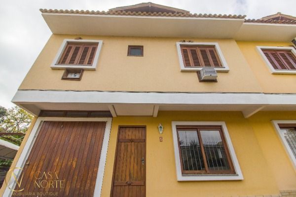 Casa de Condomínio à venda com 3 quartos, 165m², 1 suíte, 3 vagas, Imperial no bairro Ipanema em Porto Alegre