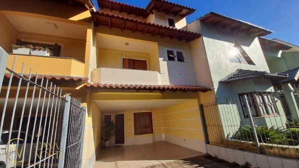 Casa à venda com 3 quartos, 192m², 1 suíte, 4 vagas, Rua Ancara no bairro Espírito Santo em Porto Alegre