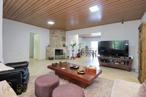 Sítio à venda com 4 quartos, 190m², 2 suítes, 2 vagas, Estrada Costa do Cerro no bairro Lageado em Porto Alegre