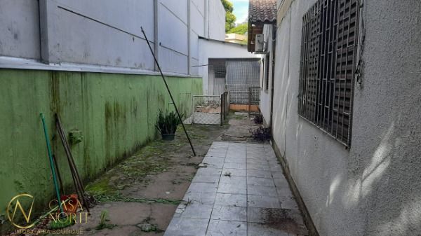 Terreno à venda  com 449m², Avenida Professor Oscar Pereira no bairro Glória em Porto Alegre