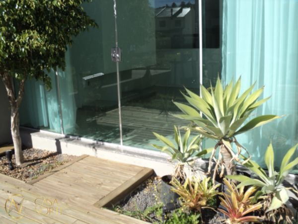 Casa à venda com 3 quartos, 160m², 1 suíte, 2 vagas, Rua Roberto Santini no bairro Aberta dos Morros em Porto Alegre