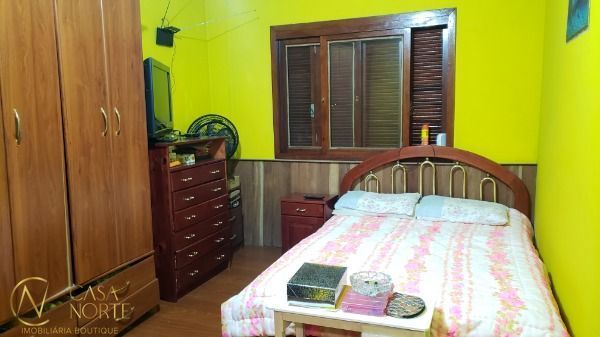 Casa à venda com 4 quartos, 203m², Avenida João Antônio Silveira no bairro Restinga em Porto Alegre