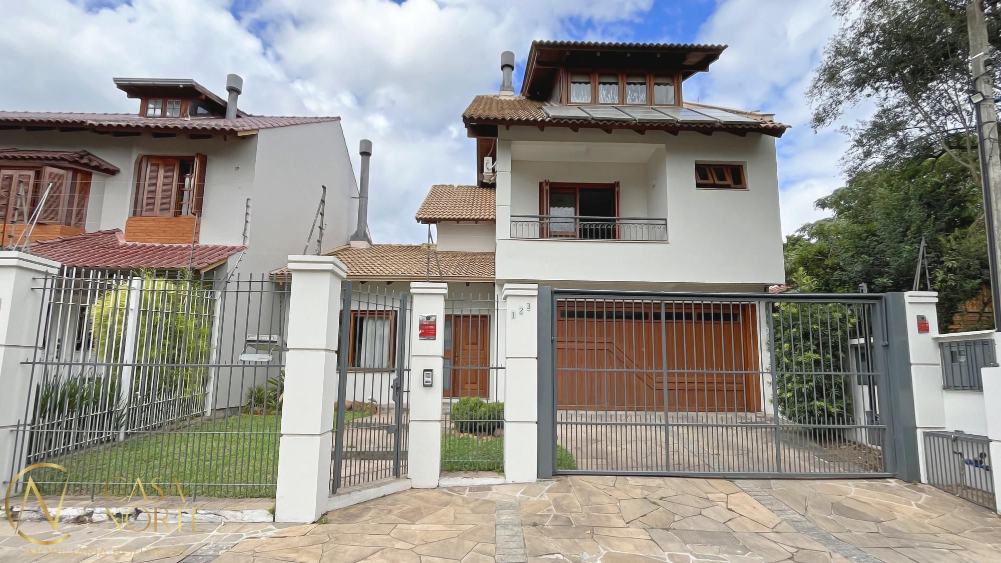Casa à venda com 3 quartos, 253m², 1 suíte, 4 vagas, Rua Otelo Rosa no bairro Ipanema em Porto Alegre