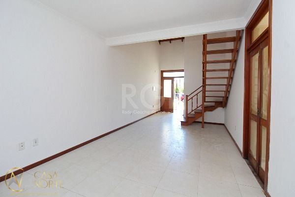 Casa à venda com 3 quartos, 103m², 1 suíte, 1 vaga, Rua Amoni no bairro Aberta dos Morros em Porto Alegre