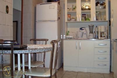 Apartamento à venda com 2 quartos, 75m², Avenida Padre Cacique no bairro Menino Deus em Porto Alegre