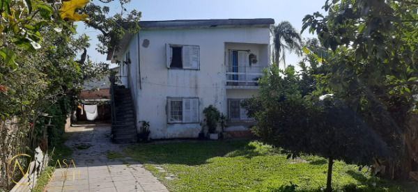 Casa à venda com 4 quartos, 300m², 4 vagas, Estrada Campo Novo no bairro Ipanema em Porto Alegre
